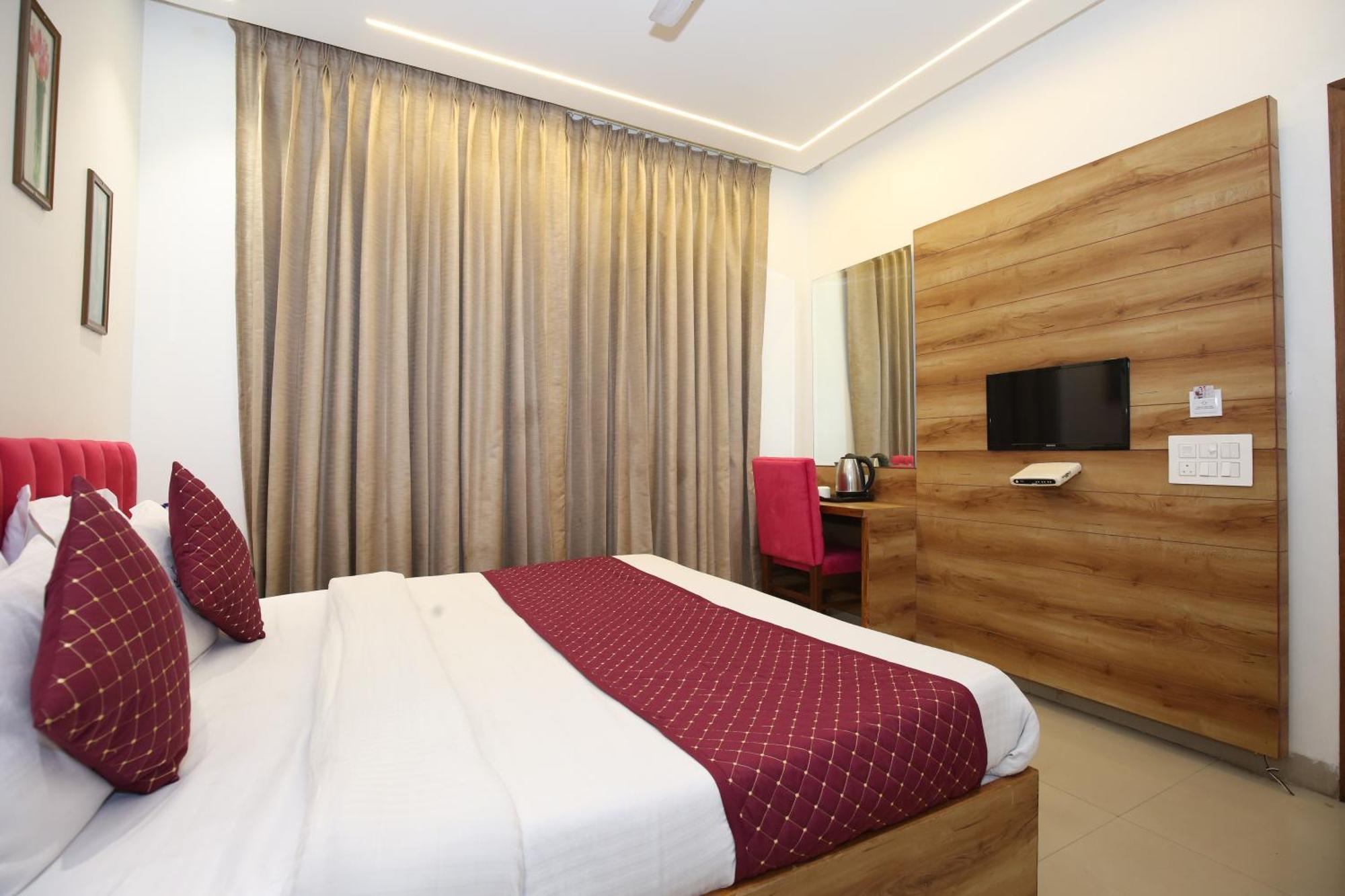 Hotel Rv Regency Amritsar Eksteriør billede