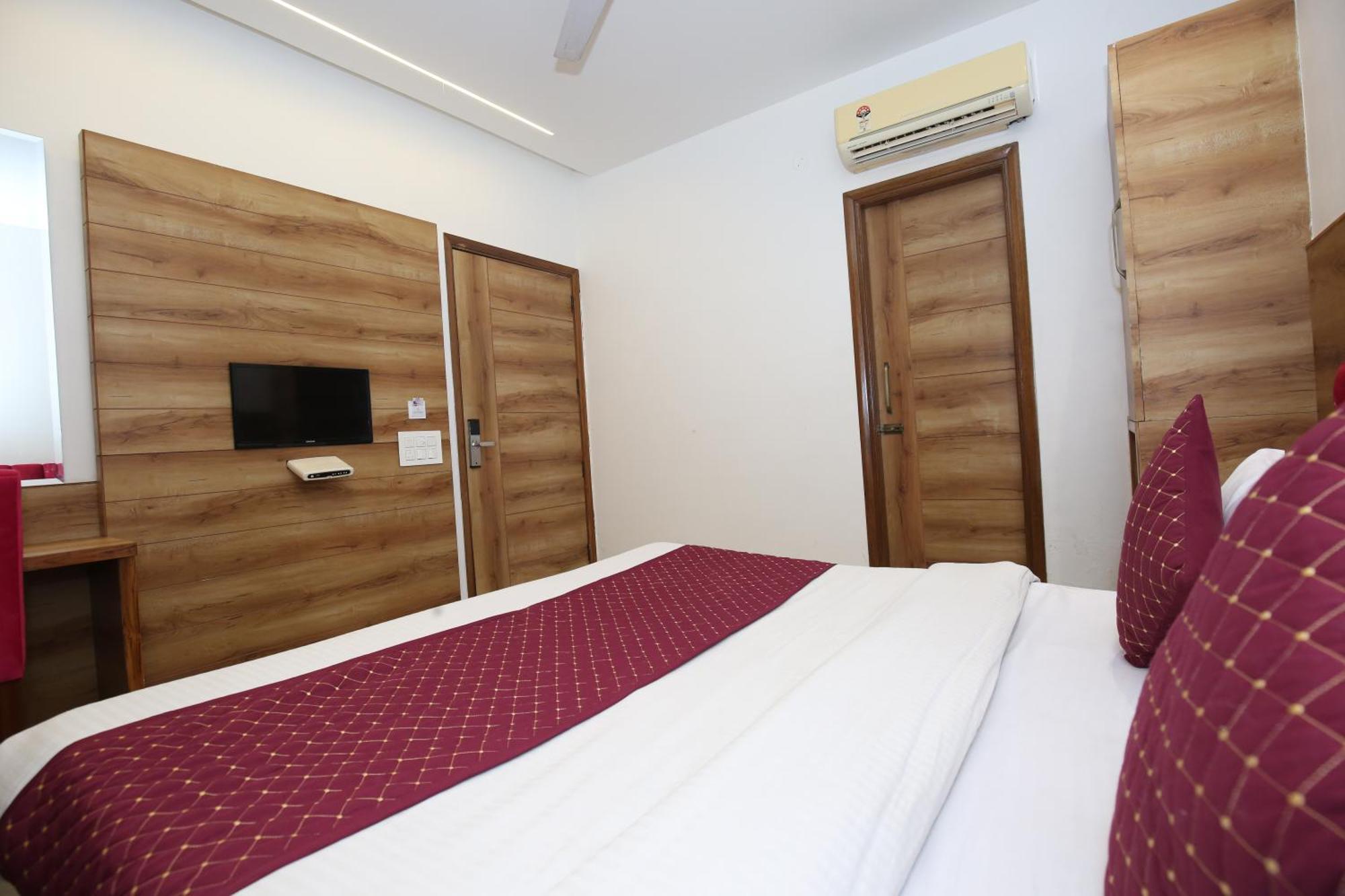 Hotel Rv Regency Amritsar Eksteriør billede