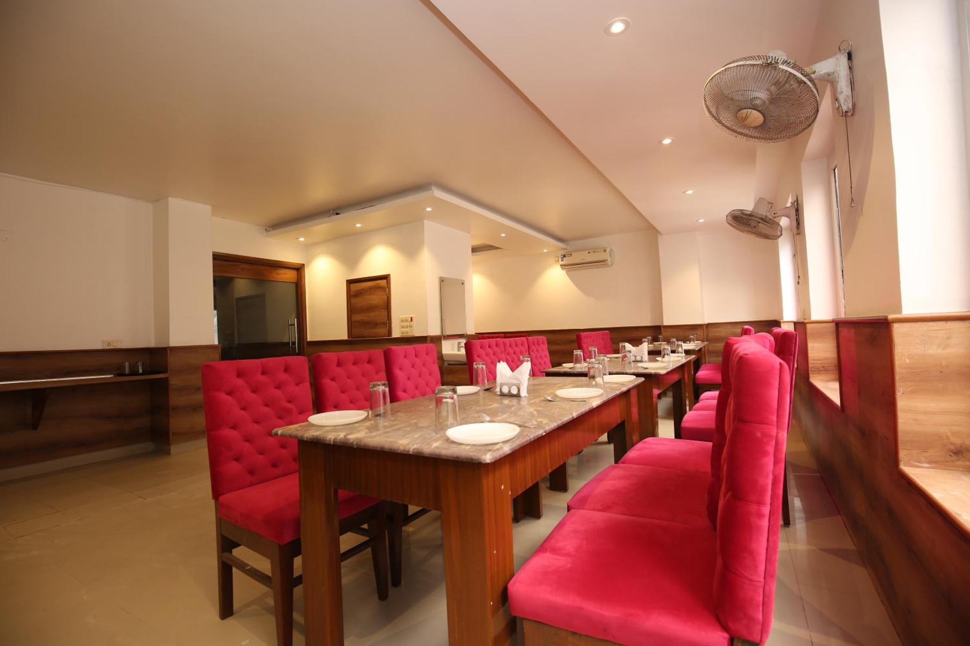 Hotel Rv Regency Amritsar Eksteriør billede