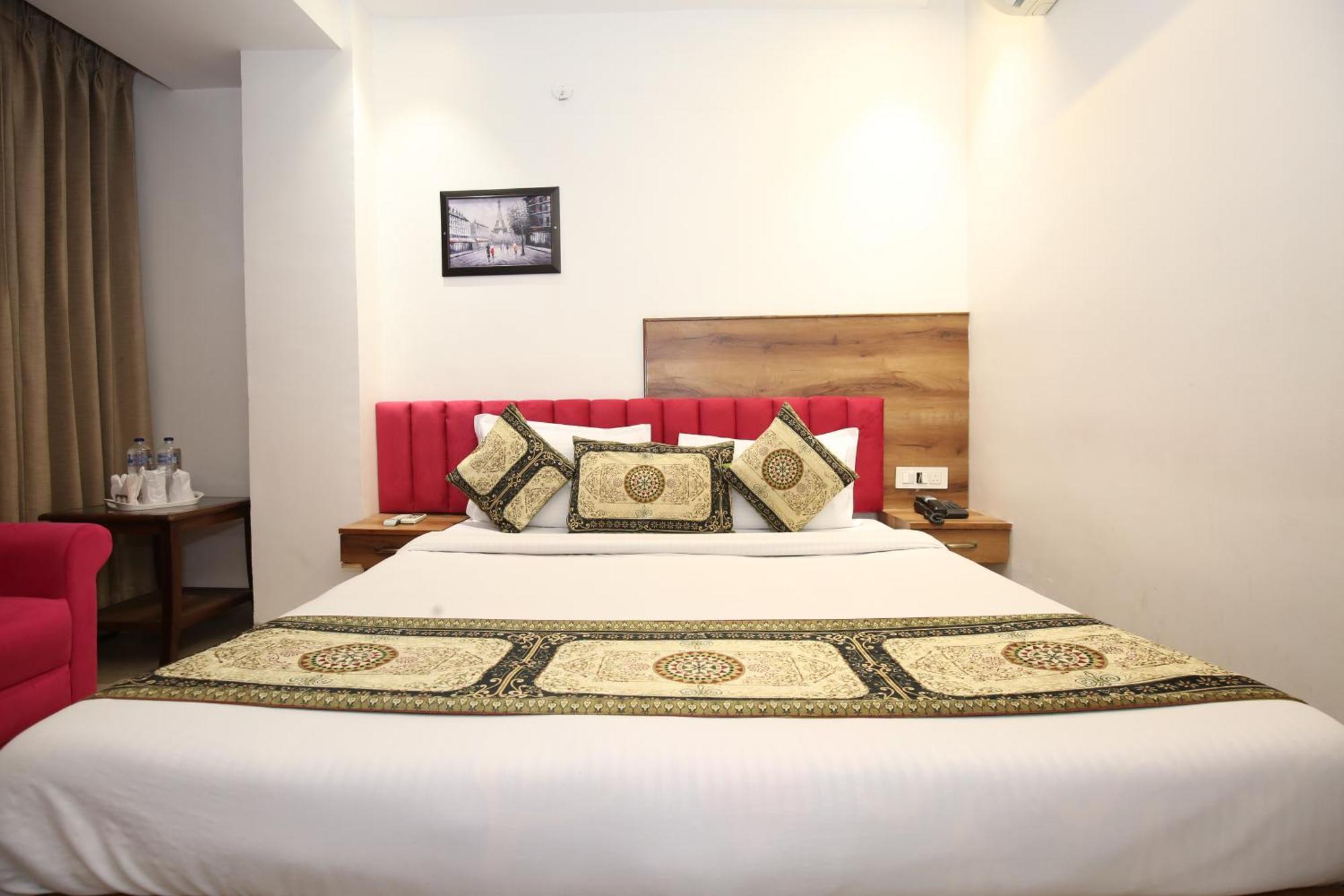 Hotel Rv Regency Amritsar Eksteriør billede