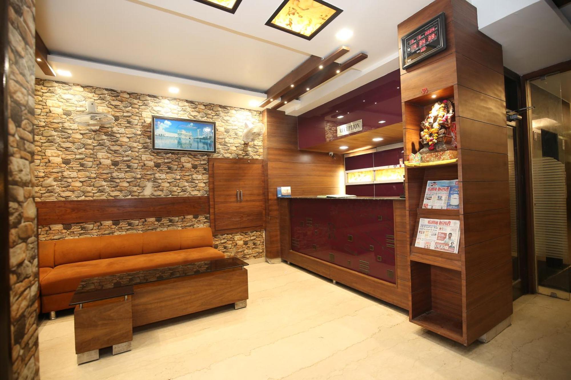 Hotel Rv Regency Amritsar Eksteriør billede