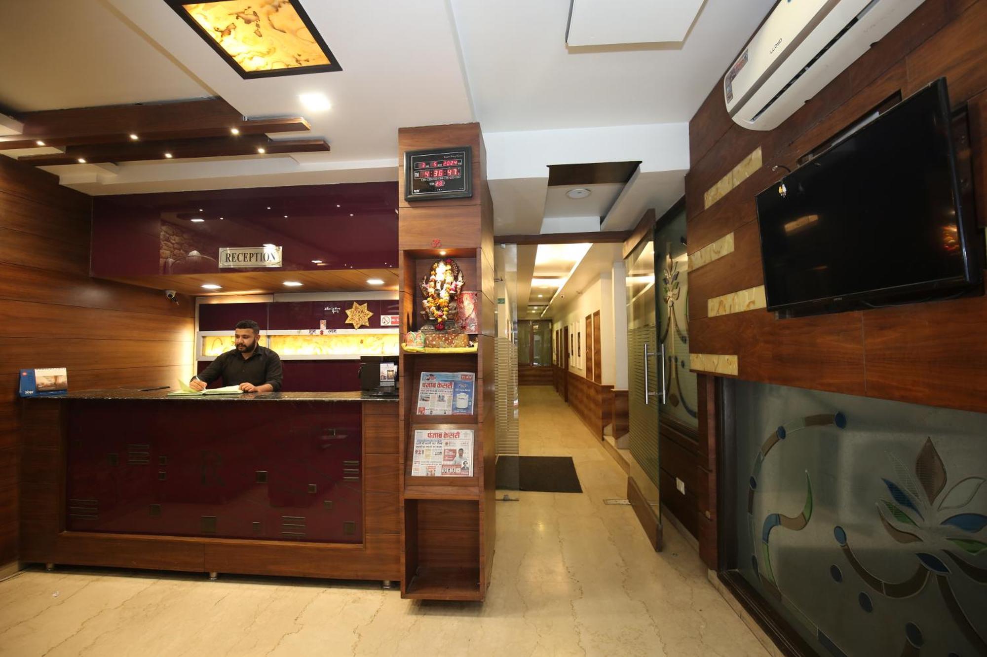 Hotel Rv Regency Amritsar Eksteriør billede
