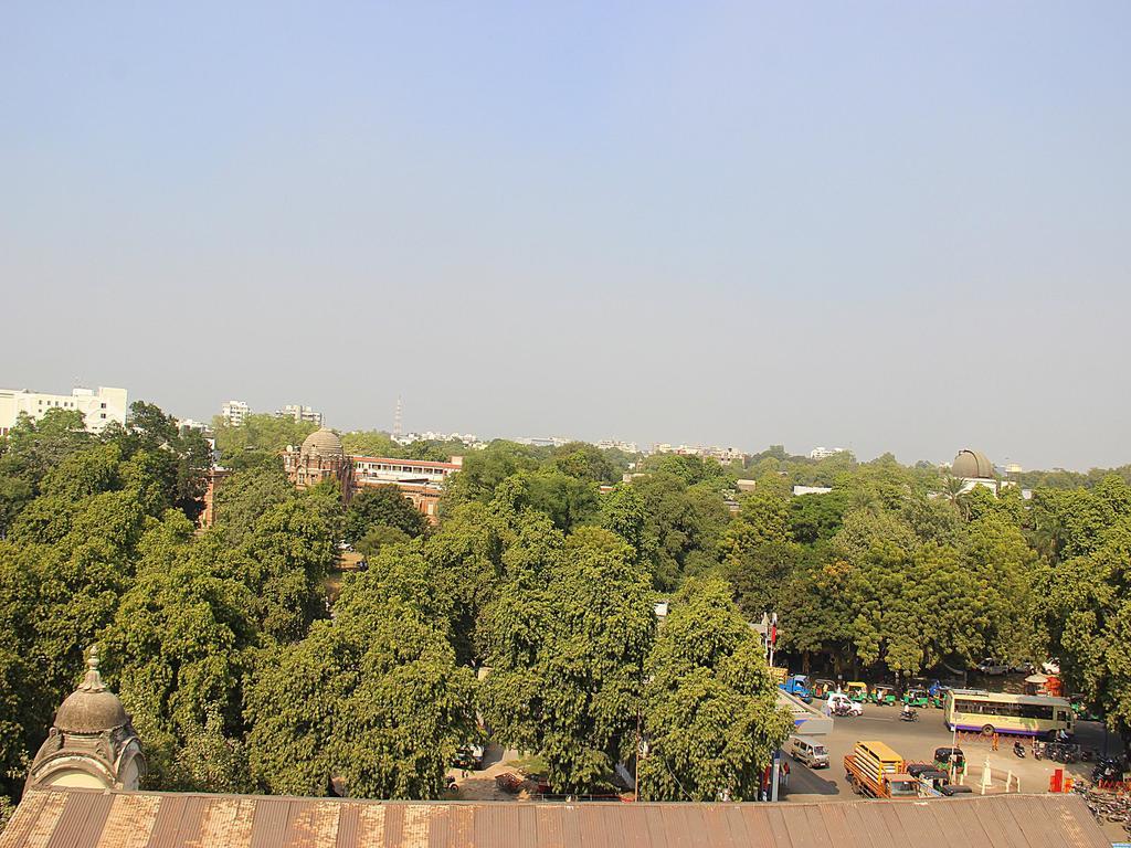 Hotel Rv Regency Amritsar Eksteriør billede