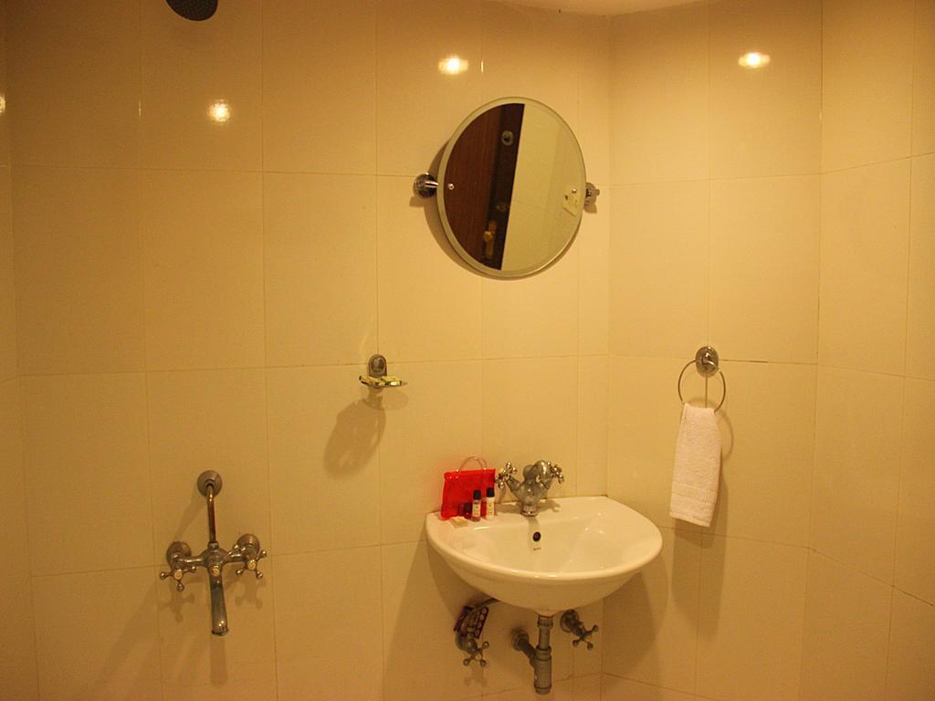 Hotel Rv Regency Amritsar Eksteriør billede